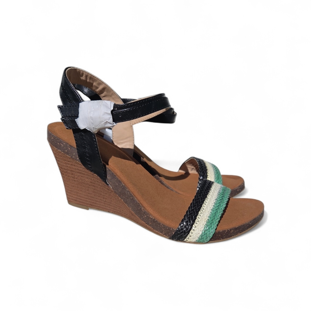 New Diba Black, Green, and White Wedge Sandals Size 9.5